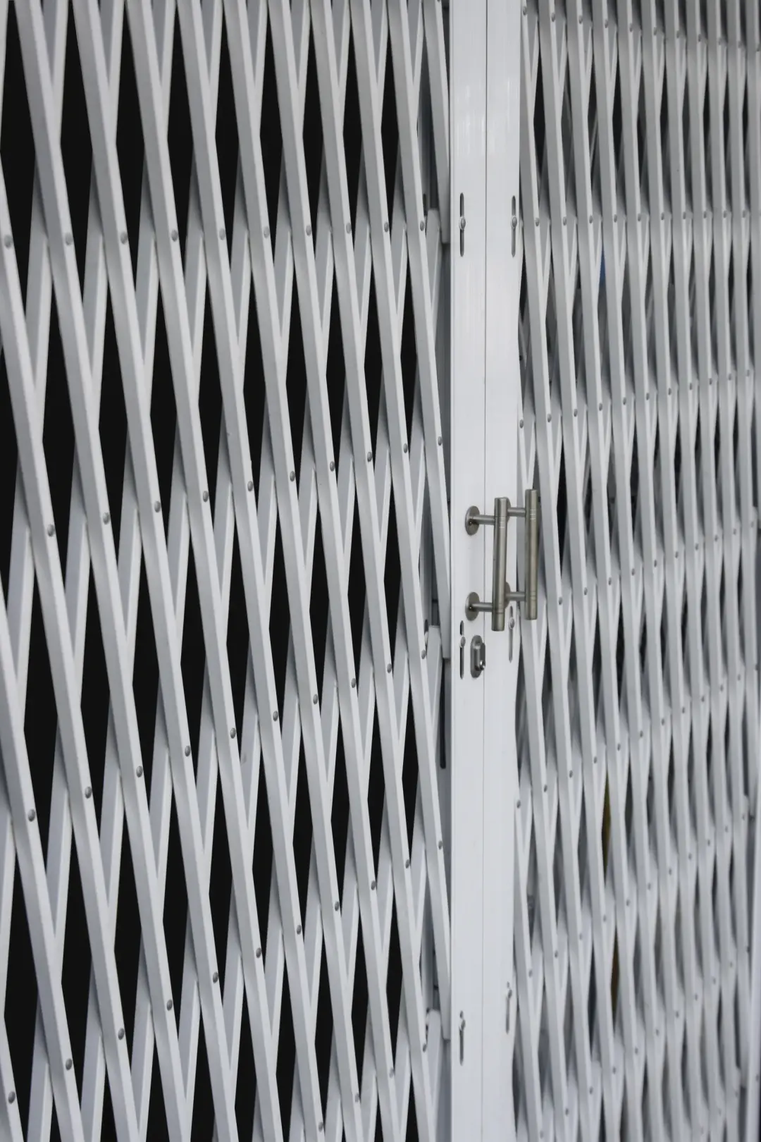 Benefits of Installing Security Grills for Homes and Businesses